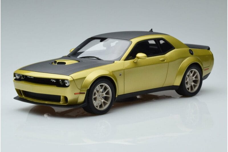 Dodge Challenger R/T Scat Pack Widebody 50-vuotisjuhla GT Spirit 1:18