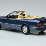 Mercedes 300 CE-24 A124 Cabriolet Nautical Blue Rajoitettu Erä Norev 1:18