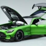 Mercedes AMG GT C190 Black Series Green Hell Magno Rajoitettu Erä Norev 1:18