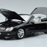 Mercedes SL500 R230 Musta Norev 1:18