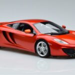 McLaren McLaren MP4-12C Coupé Stigin Kanssa Top Gear Figuuri Minichamps 1:18 1:18 Metalli
