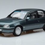 Opel Opel Kadett E GSi Sininen Metallic Norev 1:18 1:18 Metalli