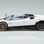 Pagani Pagani Zonda HP Barchetta Hiilikuitu Valkoinen LCD 1:18 1:18 Metalli