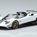 Pagani Pagani Zonda HP Barchetta Hiilikuitu Valkoinen LCD 1:18 1:18 Metalli