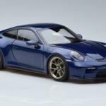 Porsche Porsche 911 992 GT3 Touring-paketti Sininen Metallic Norev 1:18 1:18 Metalli