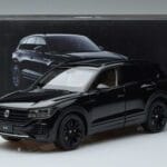 Volkswagen Volkswagen Touareg CR Musta FAW 1:18 1:18 Metalli
