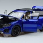Volkswagen Volkswagen Touareg CR Sininen FAW 1:18 1:18 Metalli