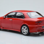 Alfa Romeo 156 GTA Punainen Otto 1:18 - image 5 of 6