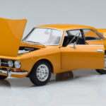 Alfa Romeo 1750 GTV Keltainen Norev 1:18 - image 2 of 7