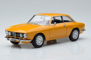 Alfa Romeo 1750 GTV Keltainen Norev 1:18