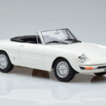 Alfa Romeo 2000 Spider Valkoinen Norev 1:18 - image 5 of 7