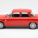 Alfa Romeo Giulia Nuova Super Punainen Custom Wheels MCG 1:18 MCG18333 - image 3 of 6