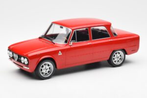 Alfa Romeo Giulia Nuova Super Punainen Custom Wheels MCG 1:18 MCG18333