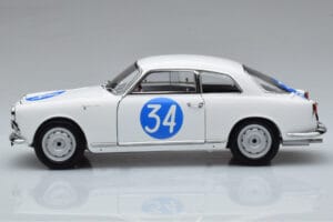 Alfa Romeo Giulietta SV #34 Targa Florio 1960 Kyosho 1:18 08957C Metalli — kuva 4 / 9