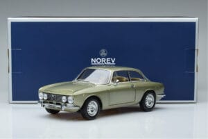 Alfa Romeo GTV 2000 Vihreä Rajoitettu Erä Norev 1:18 187913 Metalli — kuva 7 / 7