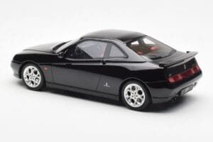 Alfa Romeo GTV V6 916 Musta Otto 1:18 OT1057 Hartsi — kuva 5 / 6