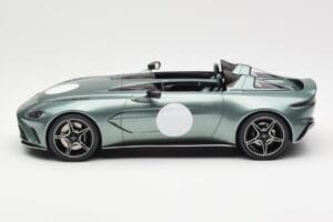 Aston Martin V12 Speedster Vihreä Metallic GT Spirit 1:18 GT906 Hartsi — kuva 3 / 6