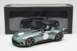 Aston Martin V12 Speedster Vihreä Metallic GT Spirit 1:18 GT906 Hartsi — kuva 6 / 6