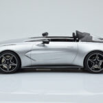 Aston Martin V12 Speedster Hopea GT Spirit 1:18 - image 3 of 6