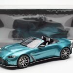 Aston Martin V12 Vantage Roadster Tayos Turkoosi Vihreä GT Spirit 1:18 GT445 - image 6 of 6