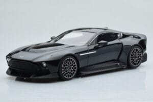 Aston Martin Victor Musta GT Spirit 1:18 GT428