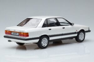 Audi 200 Quattro C3 Valkoinen Otto 1:18 OT408 Hartsi — kuva 2 / 6