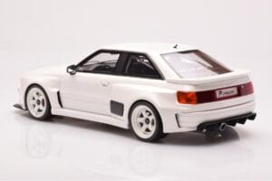 Audi 80 B4 Coupe RS2 Prior Design Valkoinen Otto 1:18 OT913 Hartsi — kuva 5 / 6