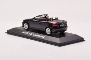 Audi A3 8P Avoauto Musta Minichamps 1:43 5010803333 Metalli — kuva 3 / 4