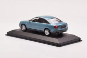 Audi A6 C5 Petrol Metallic Minichamps 1:43 AUDI-264448 Metalli — kuva 3 / 4