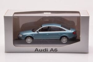 Audi A6 C5 Petrol Metallic Minichamps 1:43 AUDI-264448 Metalli — kuva 4 / 4