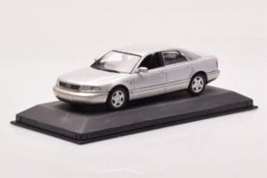 Audi A8 D2 Hopea Vihreä Raita Minichamps 1:43 AUDI-264455 Metalli — kuva 2 / 4
