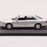 Audi A8 D2 Hopea Vihreä Raita Minichamps 1:43