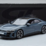 Audi E-Tron GT Harmaa GT Spirit 1:18 - image 6 of 6