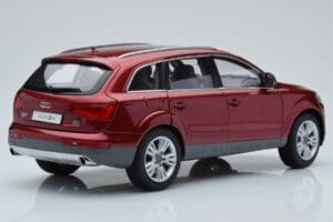 Audi Q7 4L Granaatinpunainen Kyosho 1:18 09222R Metalli — kuva 3 / 8