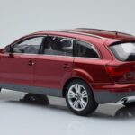 Audi Q7 4L Granaatinpunainen Kyosho 1:18 - image 7 of 8