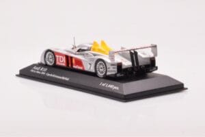 Audi R10 TDI LMP1 #7 R. Capello / T. Kristensen / A. McNish 24 Hours of Le Mans 2006 Minichamps 1:43 400061607 Metalli — kuva 3 / 4