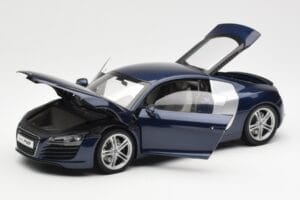 Audi R8 4.2 FSI V8 Sininen Kyosho 1:18 09213BL Metalli — kuva 2 / 8
