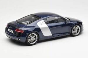 Audi R8 4.2 FSI V8 Sininen Kyosho 1:18 09213BL Metalli — kuva 3 / 8