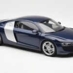Audi R8 4.2 FSI V8 Sininen Kyosho 1:18 09213BL - image 6 of 8