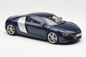 Audi R8 4.2 FSI V8 Sininen Kyosho 1:18 09213BL Metalli — kuva 6 / 8