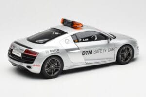 Audi R8 5.2 DTM Safety Car 2010 Kyosho 1:18 09216DTM Metalli — kuva 3 / 8