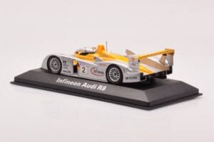 Audi R8 Infineon #2 Winner ALMS Petit Le Mans 2002 Minichamps 1:43 400021382 Metalli — kuva 3 / 4