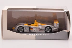 Audi R8 Infineon #2 Winner ALMS Petit Le Mans 2002 Minichamps 1:43 400021382 Metalli — kuva 4 / 4
