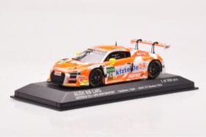 Audi R8 LMS #24 Kfzteile24 APR Motorsport L. Vanthoor / C. Stoll ADAC GT Masters 2016 Minichamps 1:43 437161124 Metalli — kuva 2 / 4