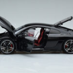 Audi R8 Performance Musta Kengfai 1:18 - image 4 of 10