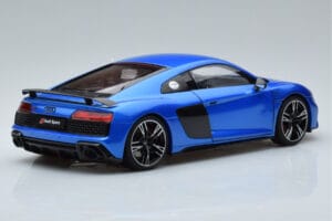 Audi R8 Performance Sininen Kengfai 1:18 VAKF-0355 Metalli — kuva 3 / 10