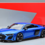 Audi R8 Performance Sininen Kengfai 1:18 - image 10 of 10
