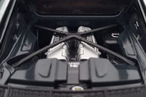 Audi R8 Performance Hopea Kengfai 1:18 VAKF-0354 Metalli — kuva 9 / 10