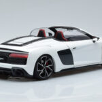 Audi R8 Spyder Performance Valkoinen Kengfai 1:18 - image 3 of 11