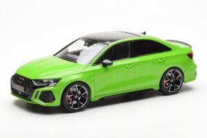 Audi RS3 8Y Sedan Vihreä MCG 1:18 MCG18449